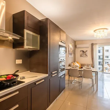 Modern And Comfortable Savoy Garden - Happy Apartman Gżira