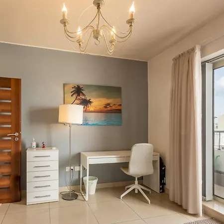 Modern And Comfortable Savoy Garden - Happy Apartmán Gzira