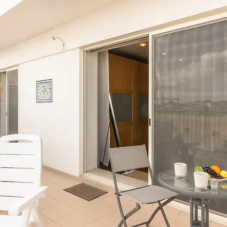 Apartman Modern And Comfortable Savoy Garden - Happy Gżira
