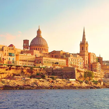 Modern And Comfortable Savoy Garden - Happy Apartament *