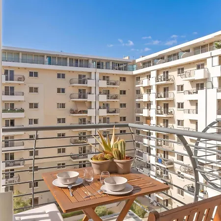 Modern&comfortable Savoy Garden - Happy *