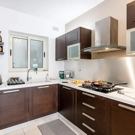Modern&comfortable Savoy Garden - Happy Apartment
