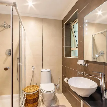 Modern&comfortable Savoy Garden - Happy Apartment